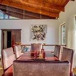 Oudekraal Lodge